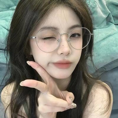 女孩梦三十